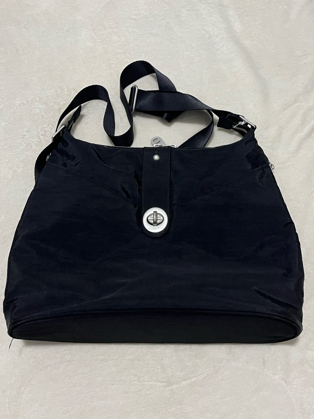Baggallini Helsinki Black Crossbody